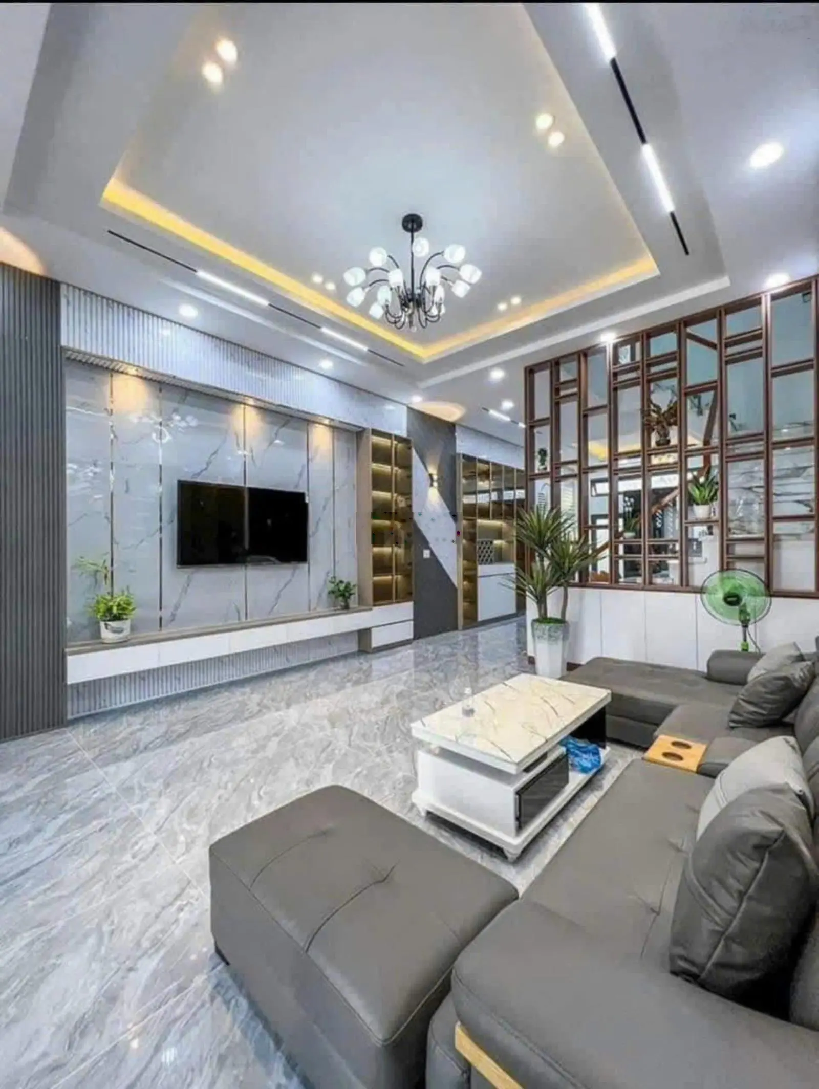 Bán nhà đẹp Dương Quảng Hàm, Q. Gò Vấp, 3 tỷ 500 triệu - 54m2, HXH 6m, SHR chính chủ