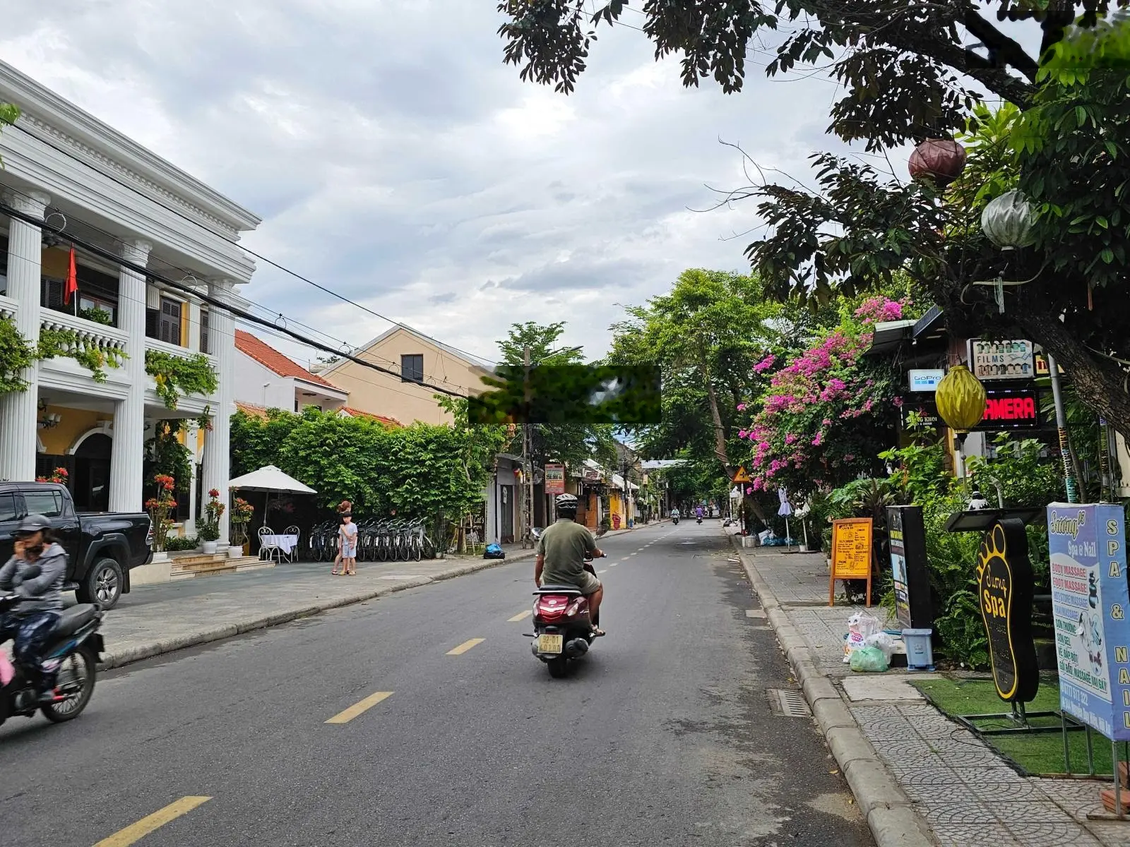 Bán căn nhà phố cổ mặt tiền đường Nguyễn Duy Hiệu, trung tâm Phố cổ Hội An. Căn nhà phố cổ Hội An
