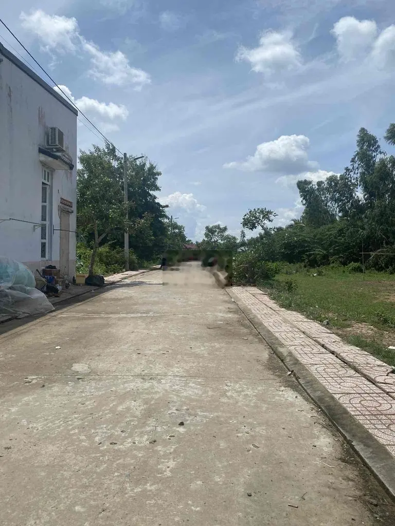 Nền full thổ 6x25 đường oto quay đầu Tân Ngãi 700tr