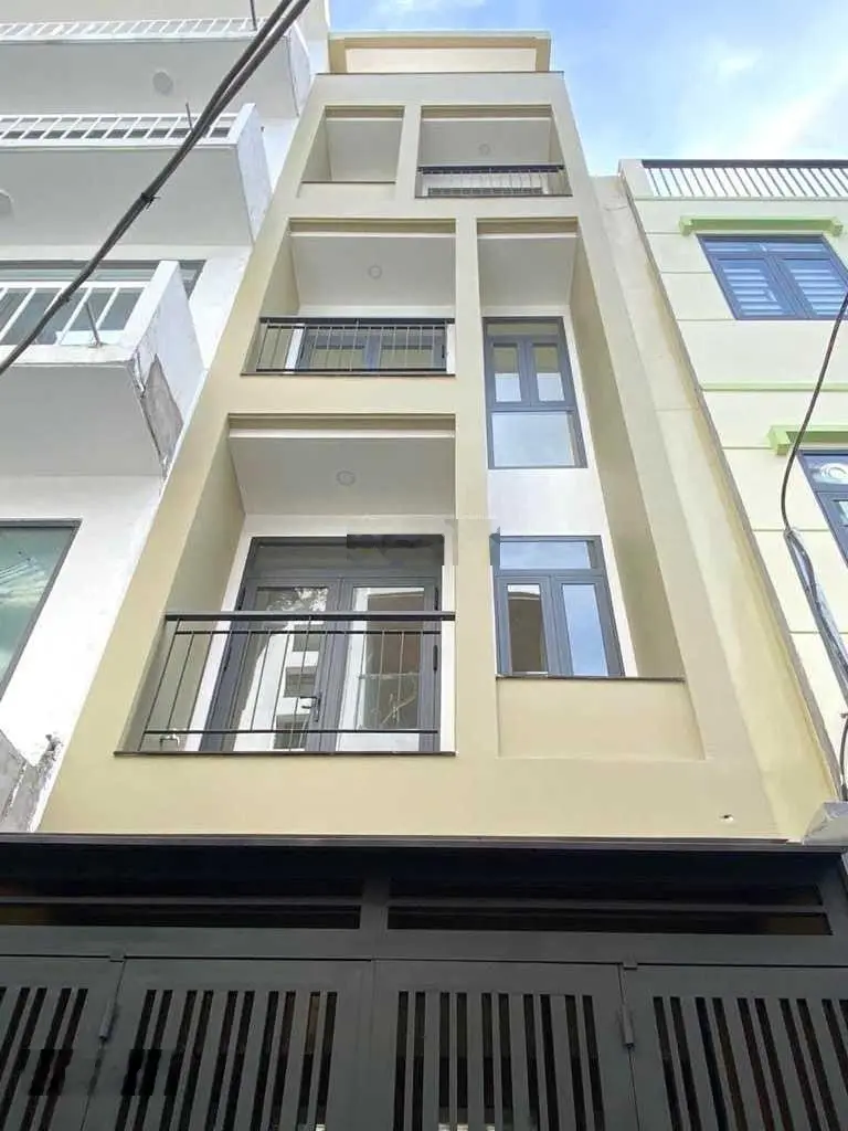 HXH đường bàn cờ Huỳnh Văn Bánh, nhà đẹp 4 tầng vào ở ngay