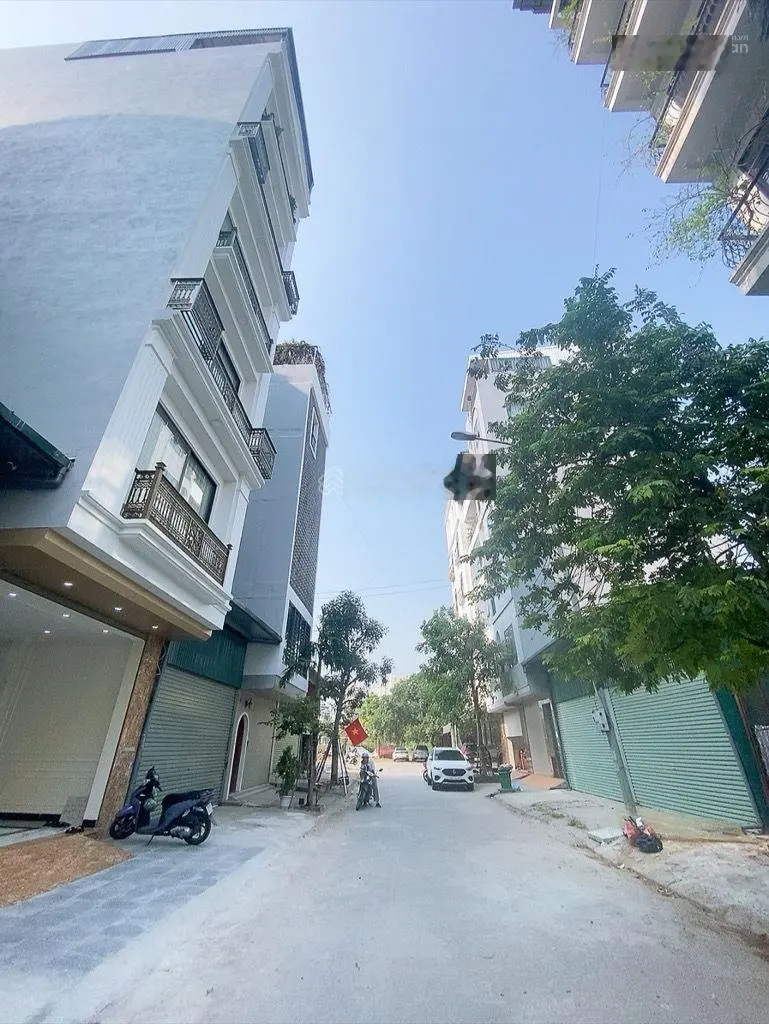 Bán nhà liền kề vạn Phúc DT 50m 7 tầng MT 5m giá chào 21tỷ