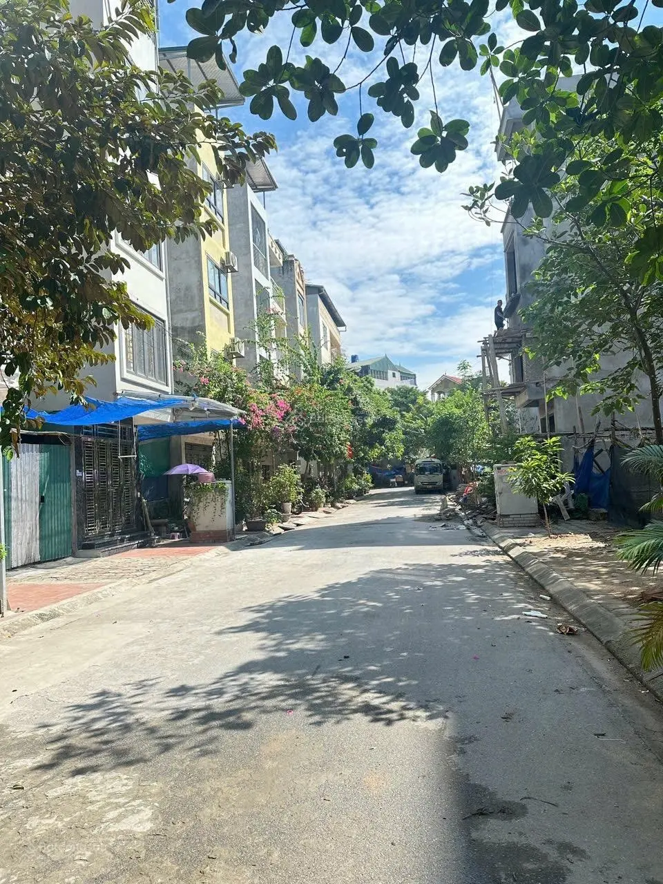 Bán gấp mảnh đất 40m2. MT 3.8m, ĐC Phú Diễn, phân lô, vỉa hè ô tô tránh, giá: 9x tỷ, Lh: 0968 371 ***