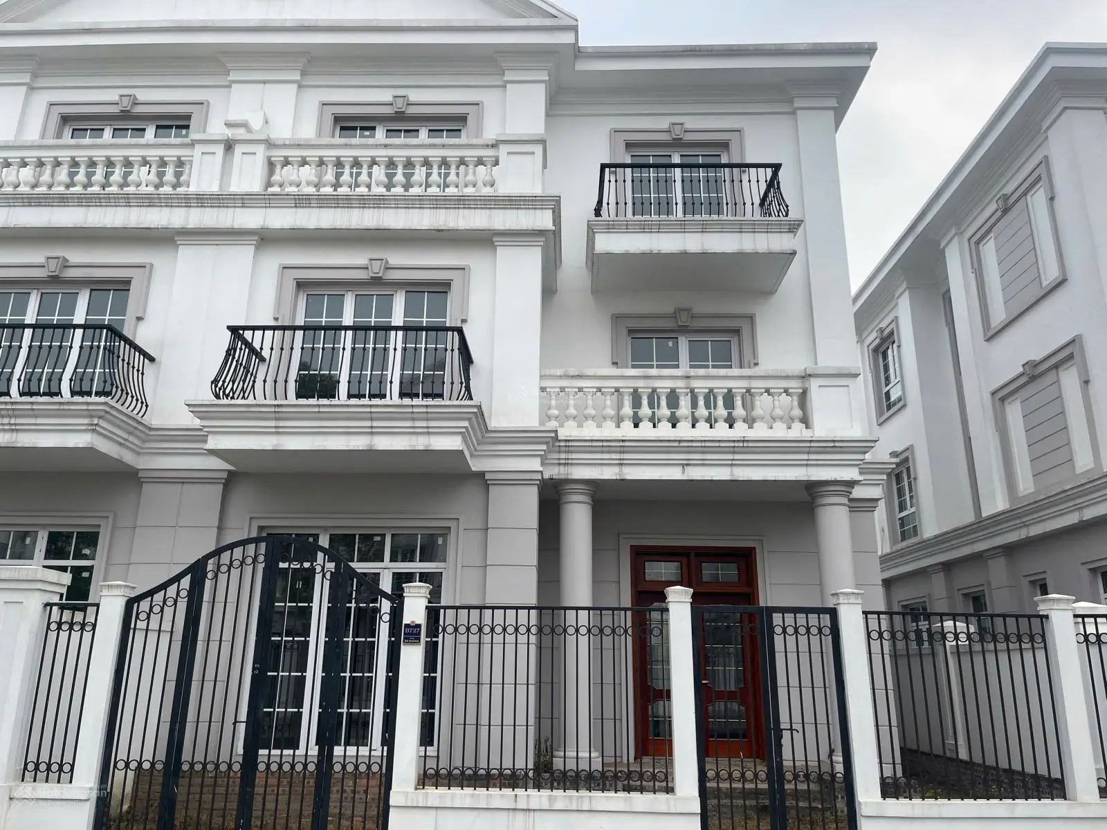 Bán suất ngoại giao biệt thự Eurowindow Twin Parks Gia Lâm 32.86 tỷ 192.5m2 view công viên