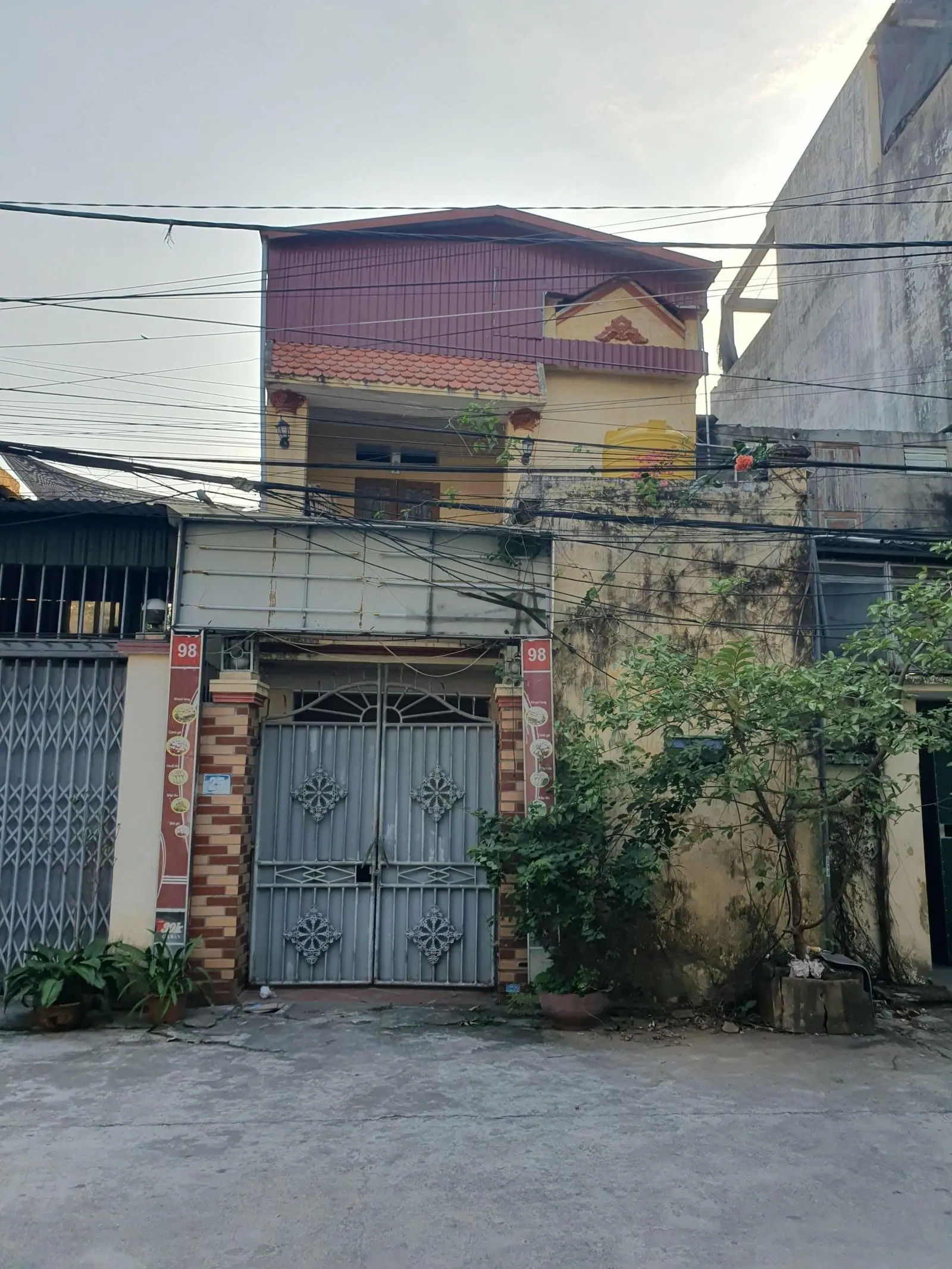 Bán đất tổ 7 phường Trần Hưng Đạo tặng nhà 2 tầng vẫn sử dụng tốt