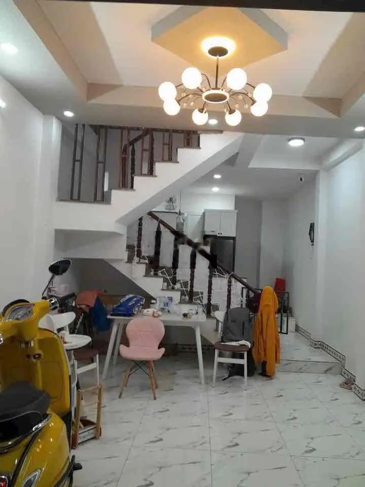 Nhà Đẹp Hẻm To Bạc Vân,Q.5 3tỷ275 53m2 3PN 3WC DHR