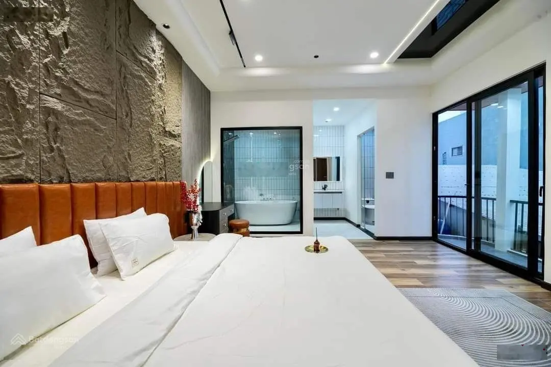 Chủ cần ngộp gấp nhà riêng giá sốc 2tỷ/94m2, gần ngay chợ Vĩnh Lộc,shr, đang cho thuê 11tr/tháng