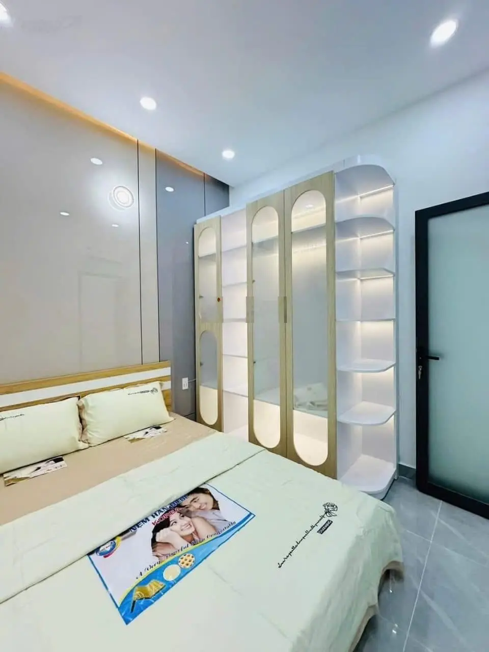 Thanh lý gấp nhà hẻm 6m Cao Thắng, P12, Q10 Giá 3tỷ590 Dt: 63m2 (4,5m x 14m) sổ hồng chính chủ