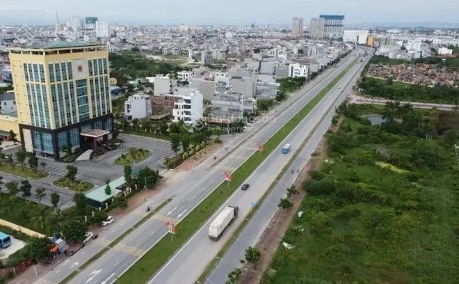 Bán nhà mặt đường nhiều tầng Bùi Viện vị trí đẹp - Lê Chân - Hải Phòng. Liên hệ: 0898 939 ***