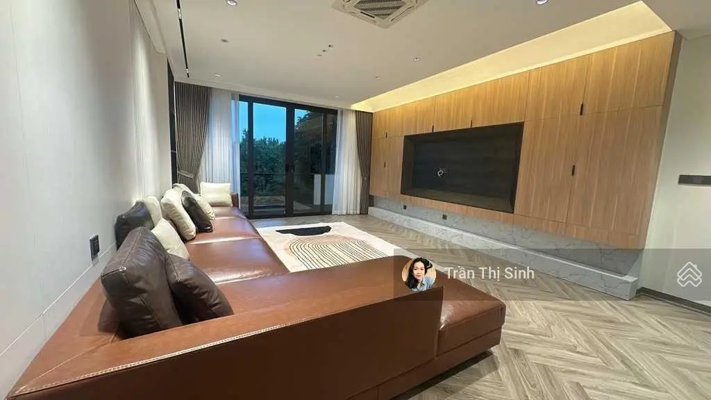 Bán liền kề 100m2 khu sài đồng, ở sướng, tiện ích phố cổ, xe ô tô dừng đỗ ngày đêm chỉ 14 tỷ