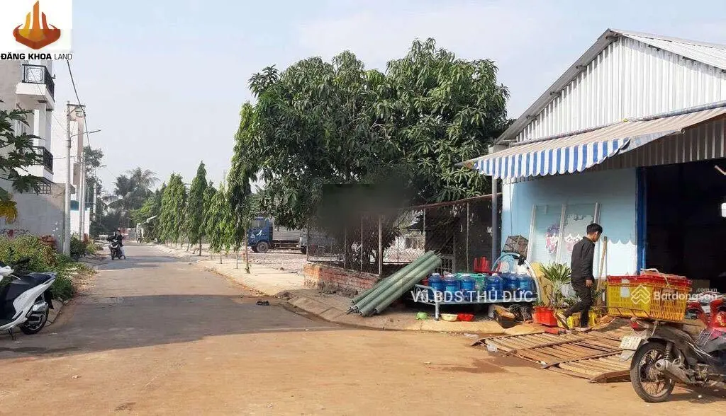 chính chủ bán gấp lô đất ngay chợ đầu mối mặt tiền đường 13 Tam bình 6x22.3 135m2 giá chỉ 6ty5 tl