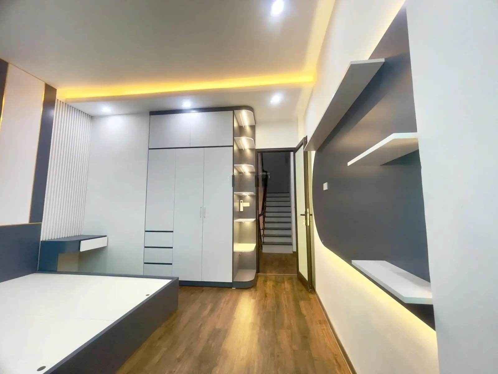 Chính Chủ Bán Nhà Mới Triều Khúc - Tân Triều - Nguyễn Xiển Full Nội Thất - DT 39m2 Giá 5,6 Tỷ