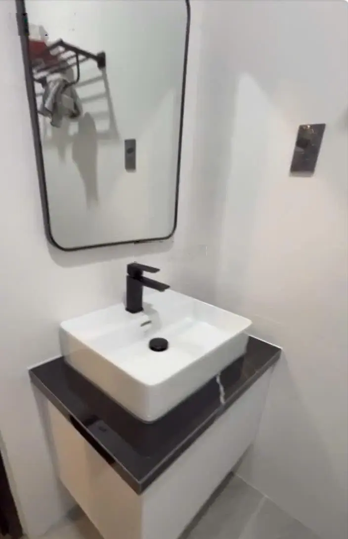 Bán nhà mặt phố tại Phan Văn Trị, 16,5 tỷ ( có thương lượng), 26m2, 4 tầng, 3PN, 4WC