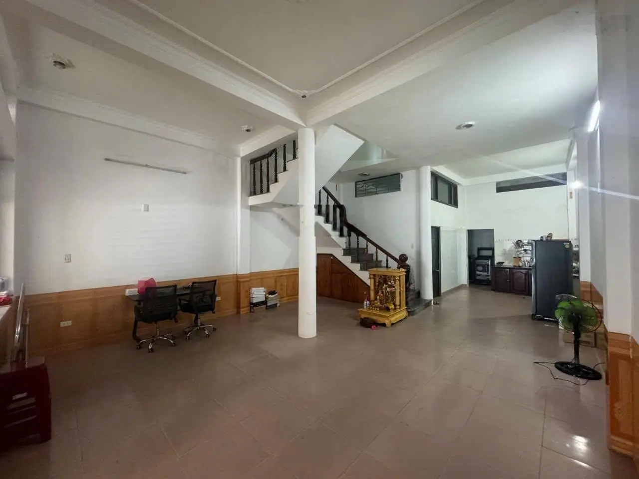 Bán nhà 2 tầng đường Lưu Quang Thuận sát biển Mỹ Khê, 110m2 ngang 6m giá 10,x tỷ