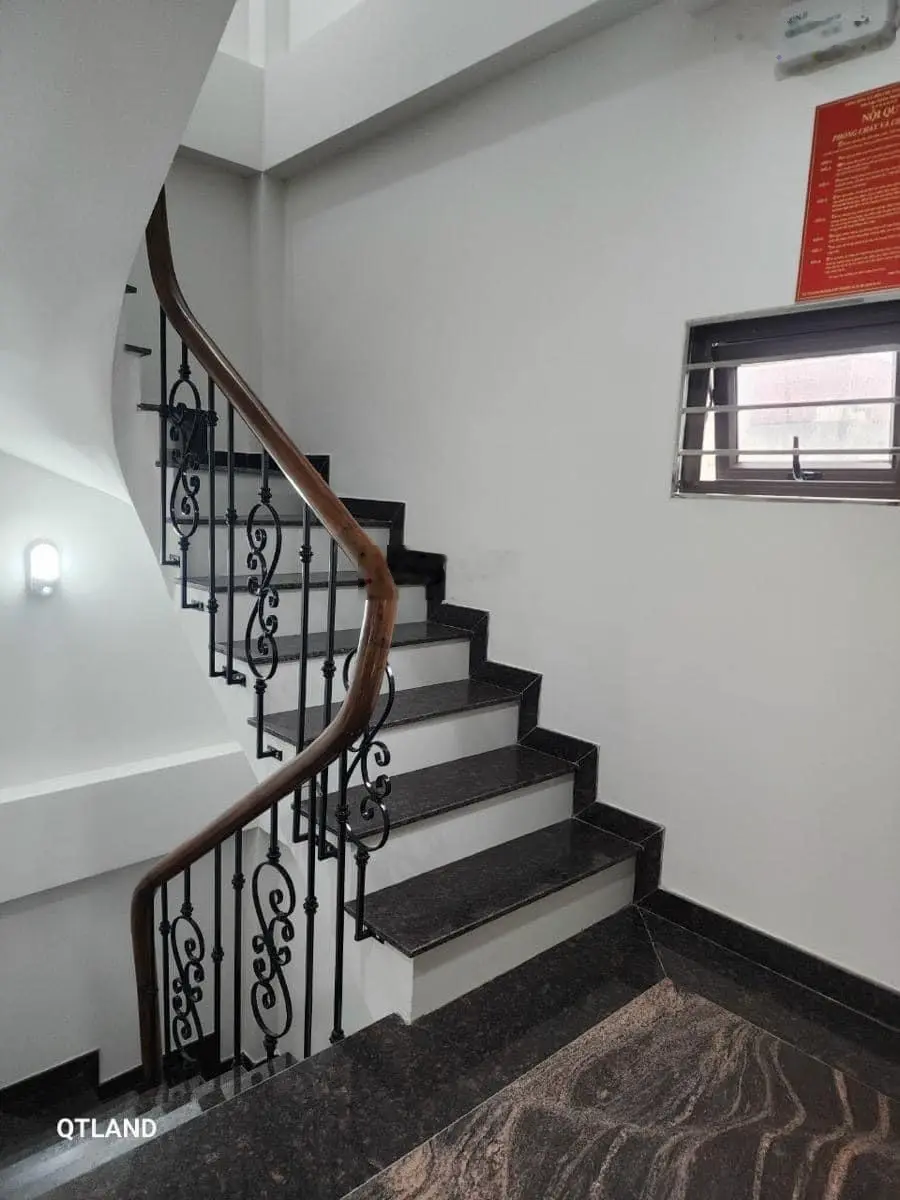 Bán Nhà Giêng Mặt Phố Nguyễn Khang Diện Tích 70m2 Chính Chủ