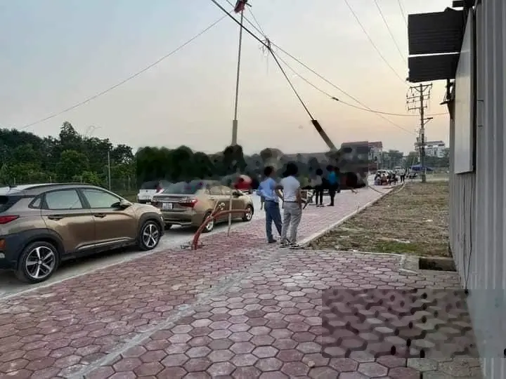 Nhỉnh 3 tỷ có ngay lô đất đấu giá gần Vành Đai 4. Đường + vỉa hè khoảng 12m