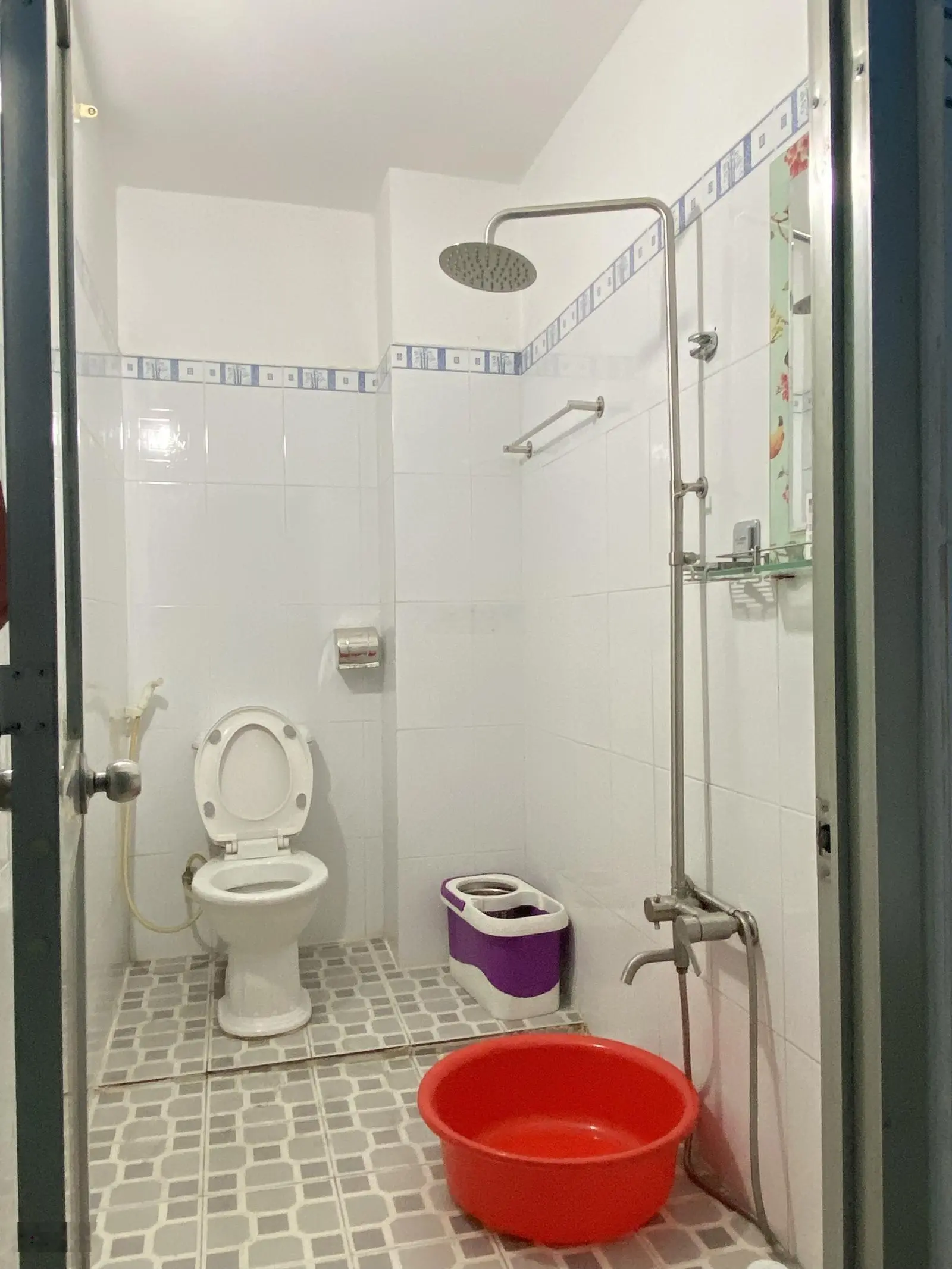 Bán dãy trọ lầu trệt + nhà 3 lầu giá rẻ tại TP Dĩ An Bình Dương