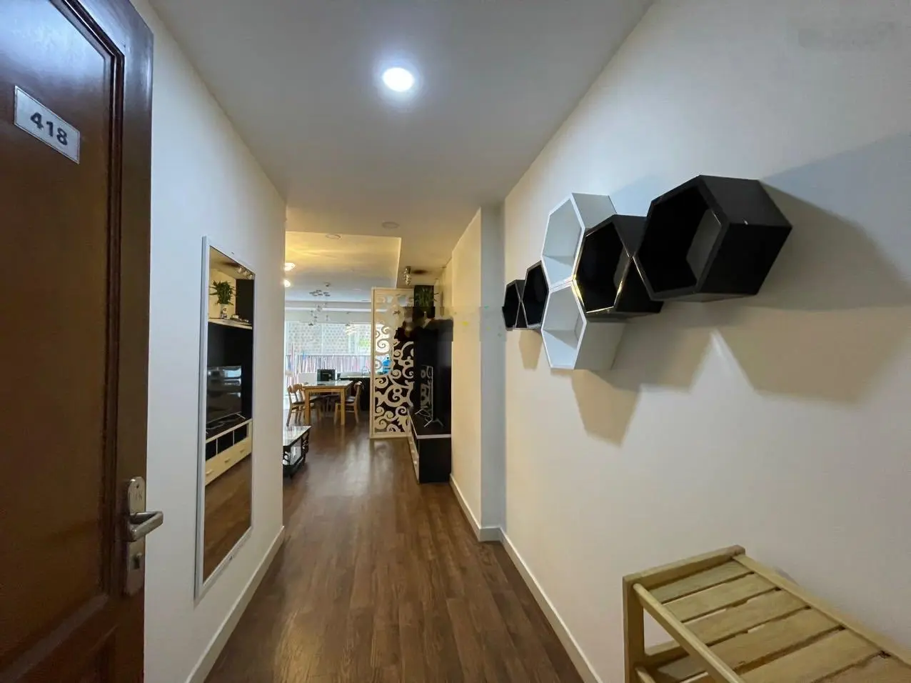 Căn hộ full nội thất gần biển. Chỉ việc xách va ly vào ở. Có sổ hồng riêng