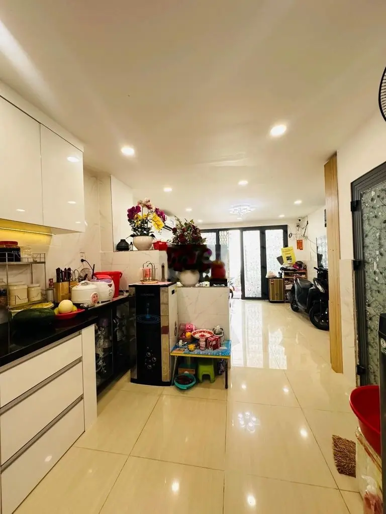 NHÀ MỚI Ở NGAY- THIẾT KẾ ĐẸP- GẦN MẶT TIỀN- CHỦ GẤP BÁN GIẢM 800 TRIỆU