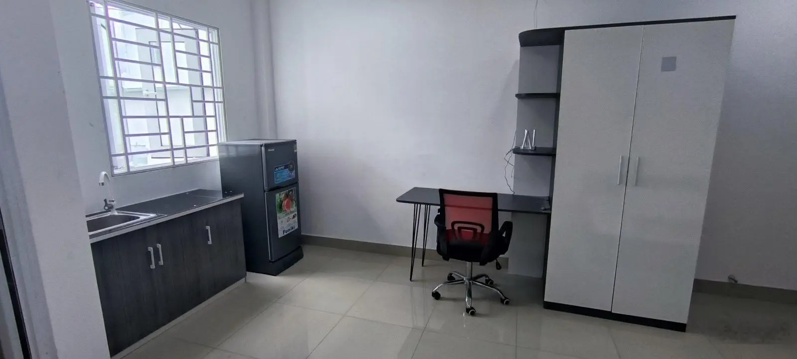 Bán nhà 2 lầu MT Lê Hữu Kiều Quận 2. DTSD 115m2 SHR. Giá chỉ 13 tỷ. LH 0777066878