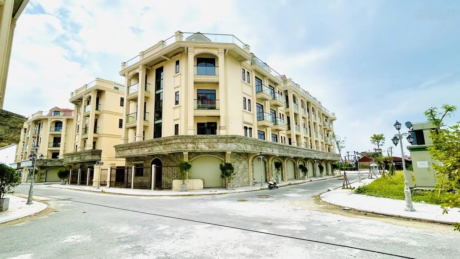 Bán căn Góc đối diện Bệnh Viện Đa Khoa đường 427B- Diện tích 125m , giá hấp dẫn