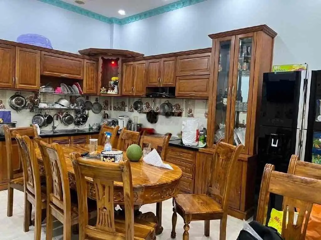Bán Nhà 2 Tầng-HXH-đường 11 -TT thành phố Thủ Đức - 70m2 chỉ 4