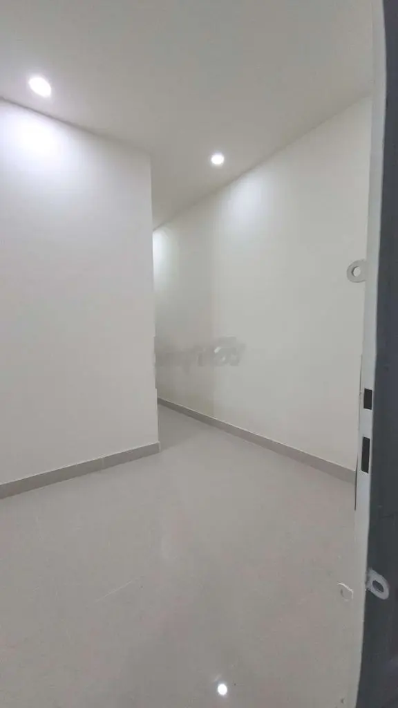 Bán nhà 54m2. Hẻm 2m cách oto 20m. Ngay chợ tam hà, nhà thờ tam hà