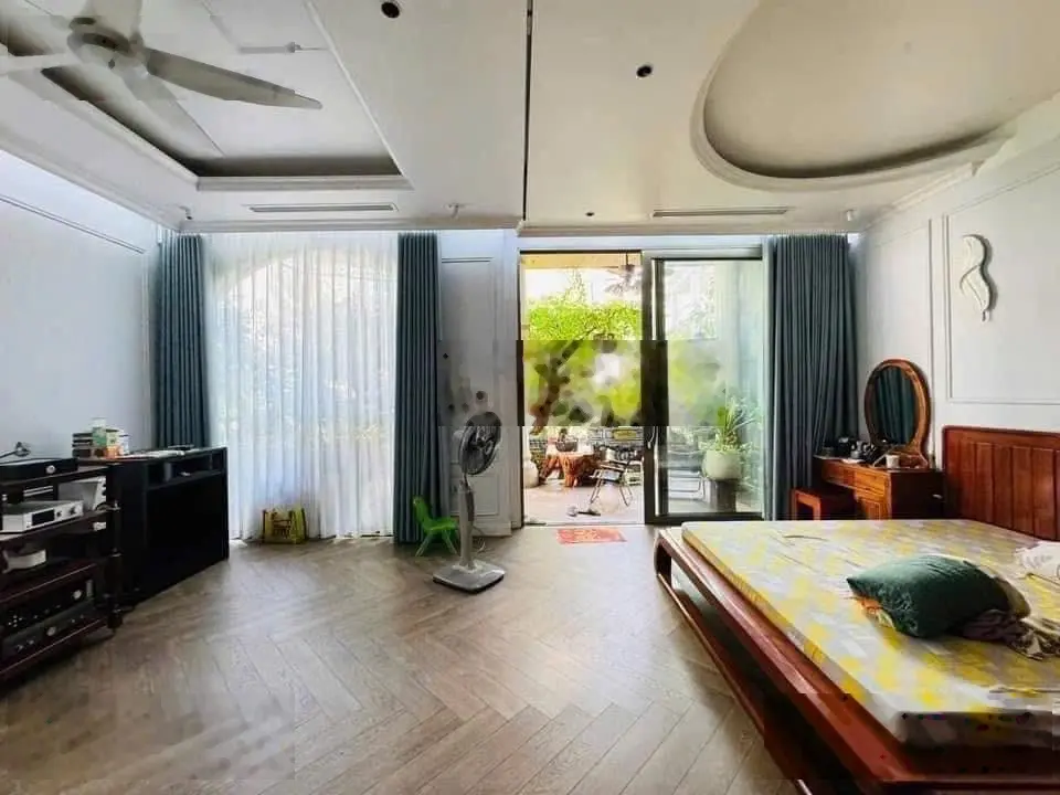 Biệt phủ sân vườn sát Ngoại Giao Đoàn Hầm để xe oto, hồ cá _ 110m2 26.7 tỷ