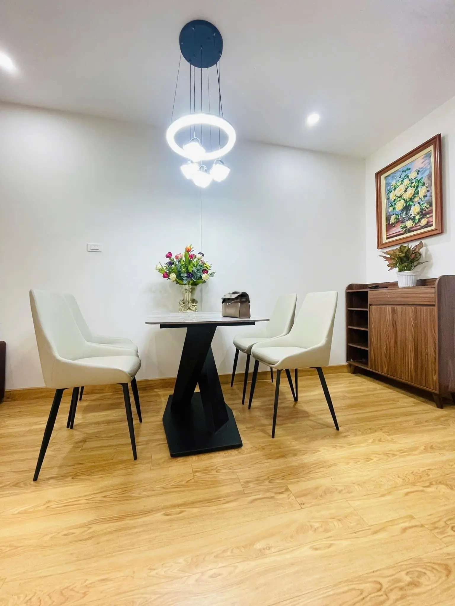 Bán căn hộ chung cư thương mại Lotus - Thành phố Bắc Ninh - Full nội thất đẹp