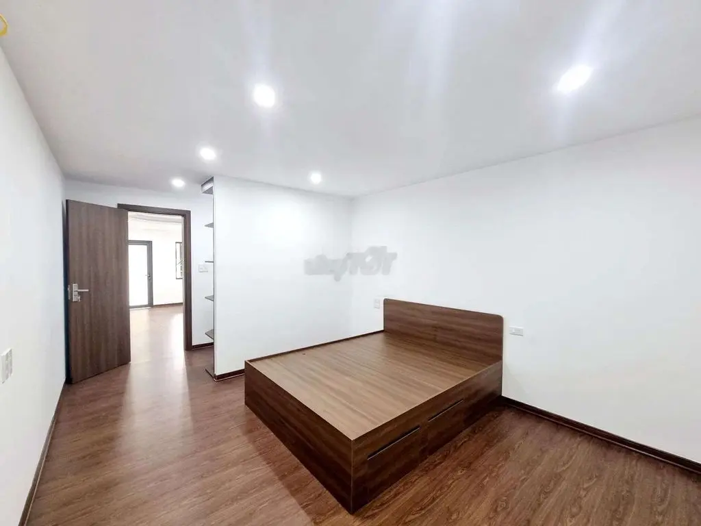 BÁN NHÀ TẬP THỂ Ô TÔ ĐỖ GẦN QUẬN THANH XUÂN GIÁ CHỈ 3.25 TỶ 140M2