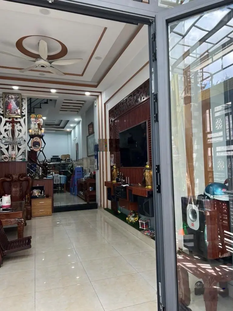 BÁN NHÀ HXH TÊN LỬA,4x15m 3 TẦNG CHỈ 5.2 TỶ