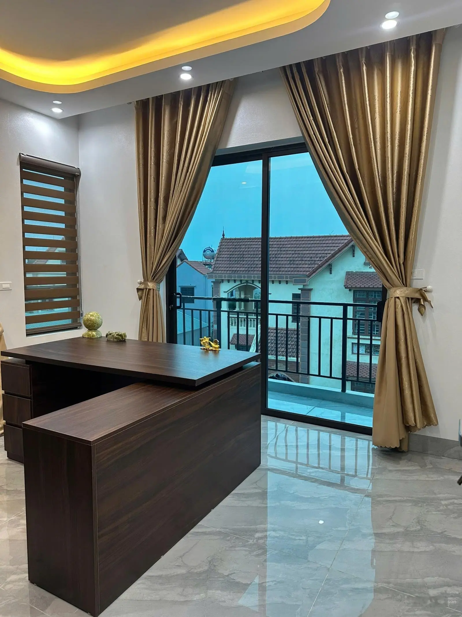 Bán căn góc 5 tầng Tân Lập gần Vin, 43,3m2, mt 4,5m, ô tô qua, hướng Đông Nam, Tây Nam