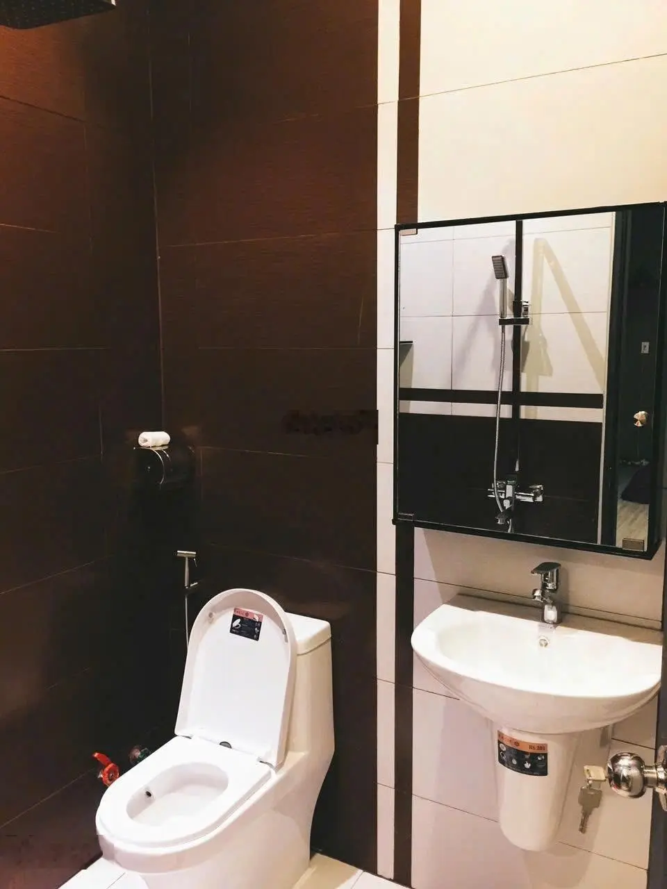 Bán nhà hẻm ô tô Trương Công Định, phường 8