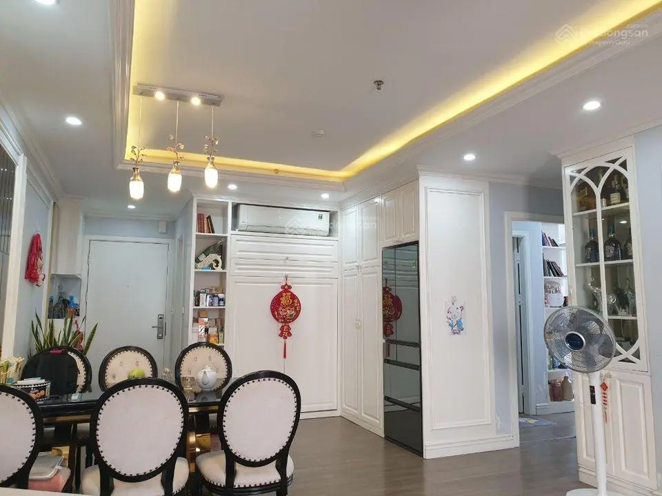Bán căn hộ chung cư Thương mại Royal Park 3 ngủ 2 vệ sinh 86m2 full đồ giá tốt tầng cao mát mẻ
