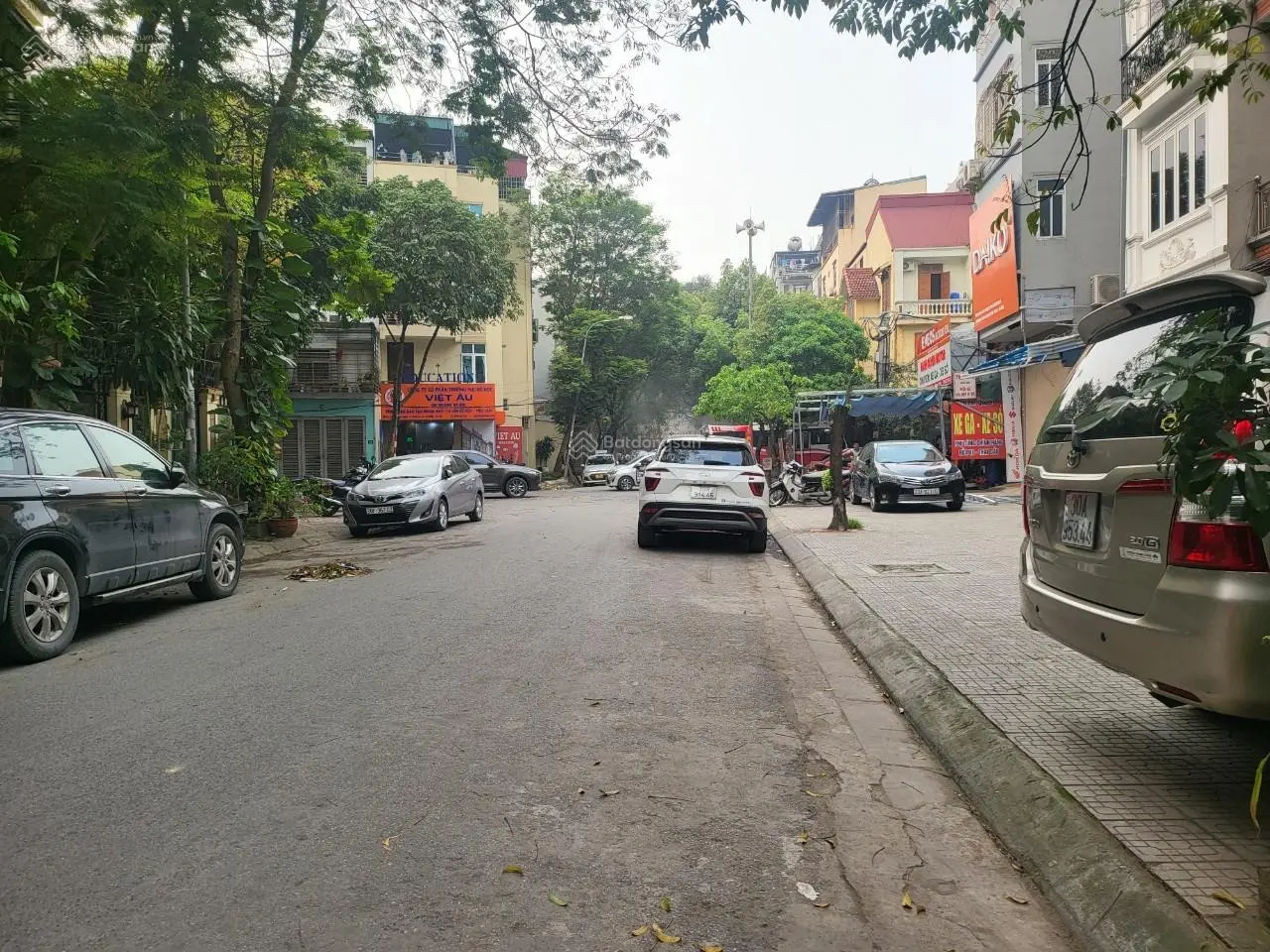 Bán liền kề Văn Quán 87,8m2, 5 tầng, mặt tiền 4.7m giá 18.5 tỷ 0916 361 ***