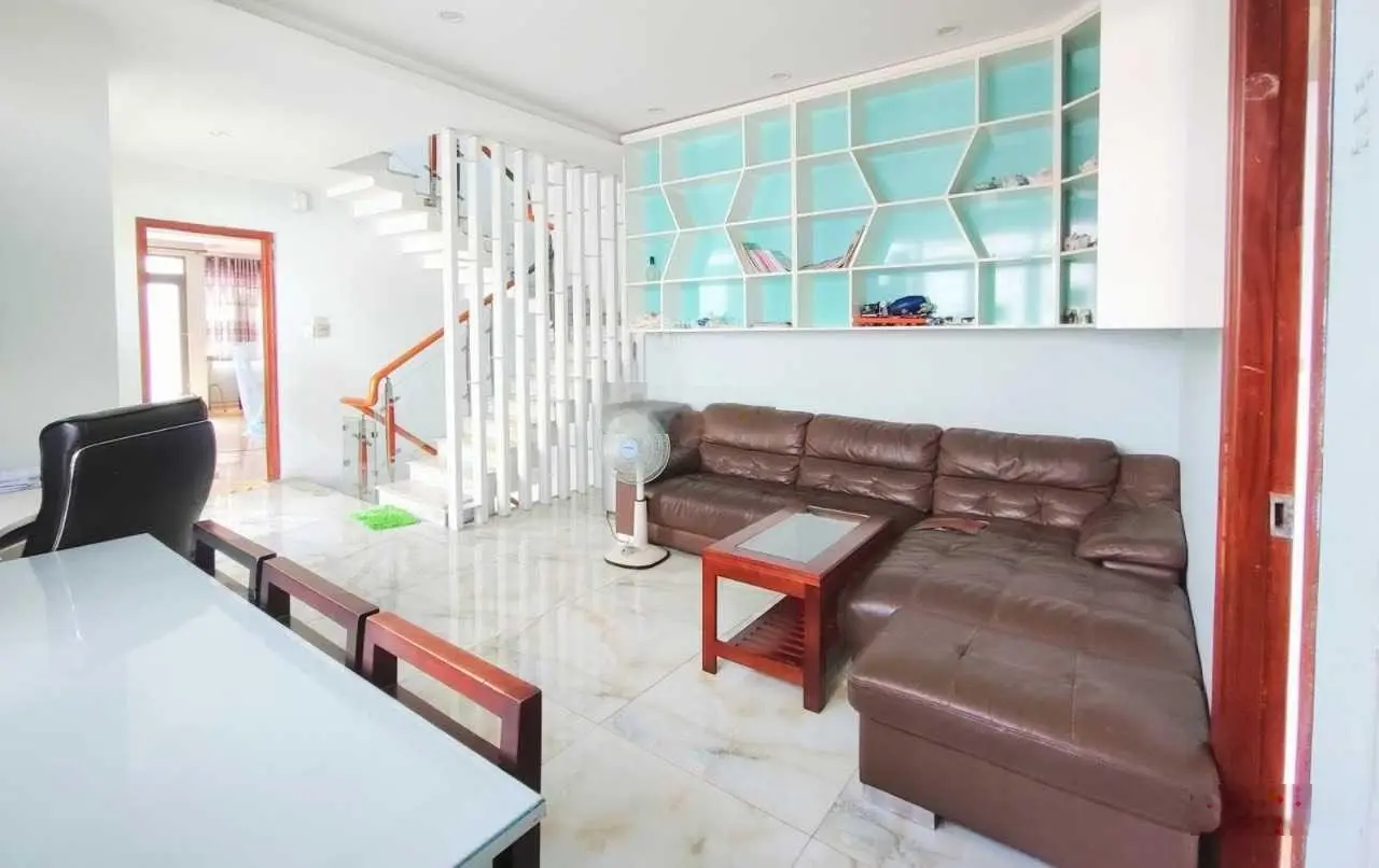 Biệt thự song lập 8x24, 192m2, 381m2 sàn, 1 trệt 3 lầu, sổ hoàn công, giá bán tốt 22,8 tỷ TL