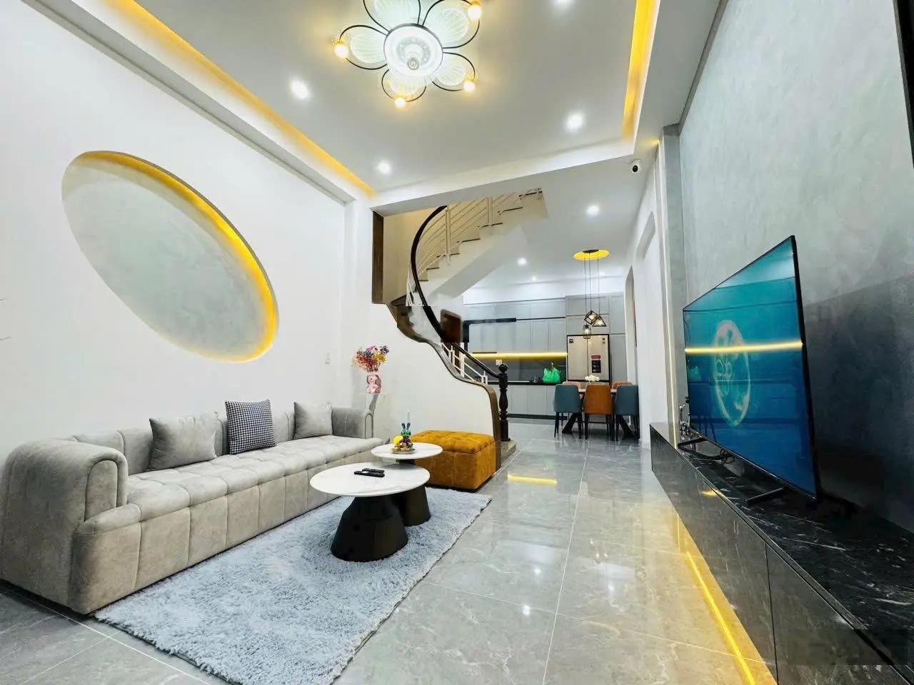 Bán siêu sẩm ngay Đinh Bộ Lĩnh P. 26 nhà 4 tầng mới full nội thất 6.68 tỷ TL mạnh
