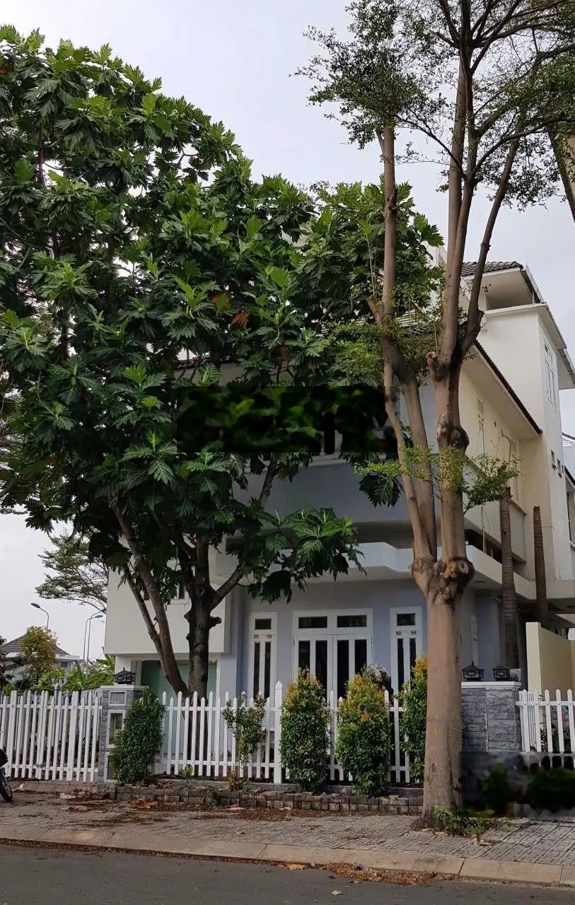 Bán biệt thự KDC Gia Hoà, P Phước Long B, TP Thủ Đức (10x21m 218m2 4 tầng) giá 18tỷx. Giá tốt