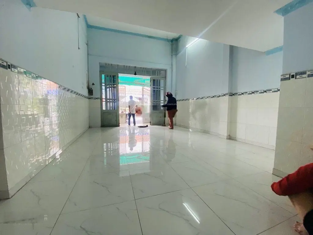 Nhà 2 tầng 72m2 ngay MT Đặng Văn Bi, xe hơi ngủ trong nhà. Chỉ 6 tỷ. Ngay trung tâm Thủ Đức