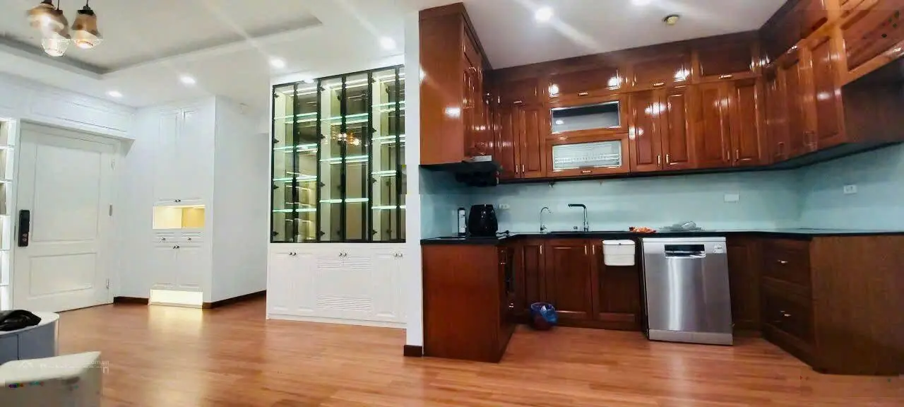 Bán căn hộ chung cư tại CTM Building 139 Cầu Giấy, 2PN (1 - master) 79,8m2. Giá 6,2 tỷ vnd