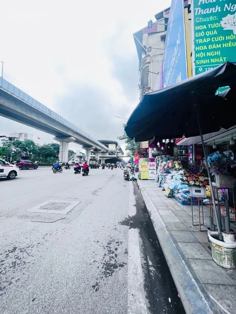 Bán nhà mặt phố Nguyễn Trãi 4 tầng- 43m2- 15 tỷ
