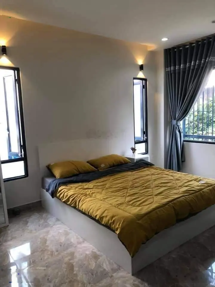 Bán gấp nhà căn góc 2 mặt tiền Trần Hữu Trang, thông Nguyễn Văn Trỗi, 6mx12m, HĐ thuê 40tr/tháng