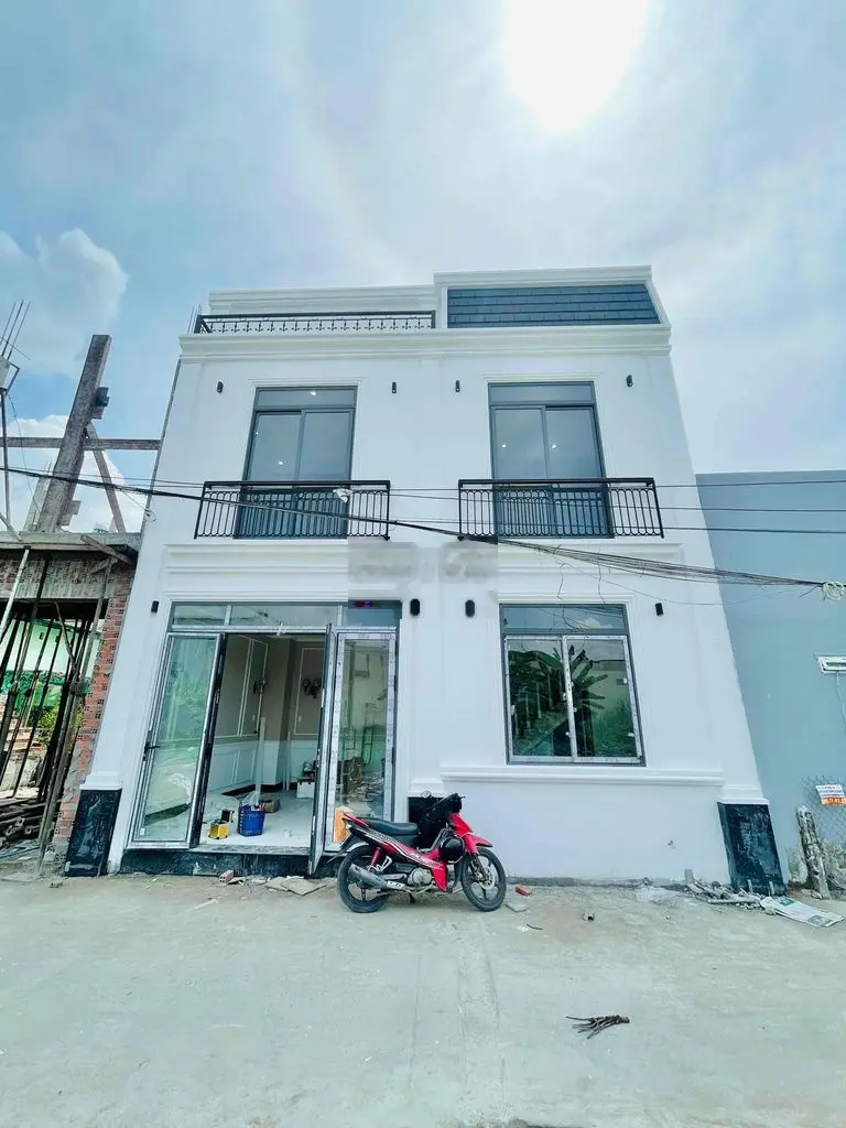 Nhà trệt lầu mới 100% - 2 phòng ngủ