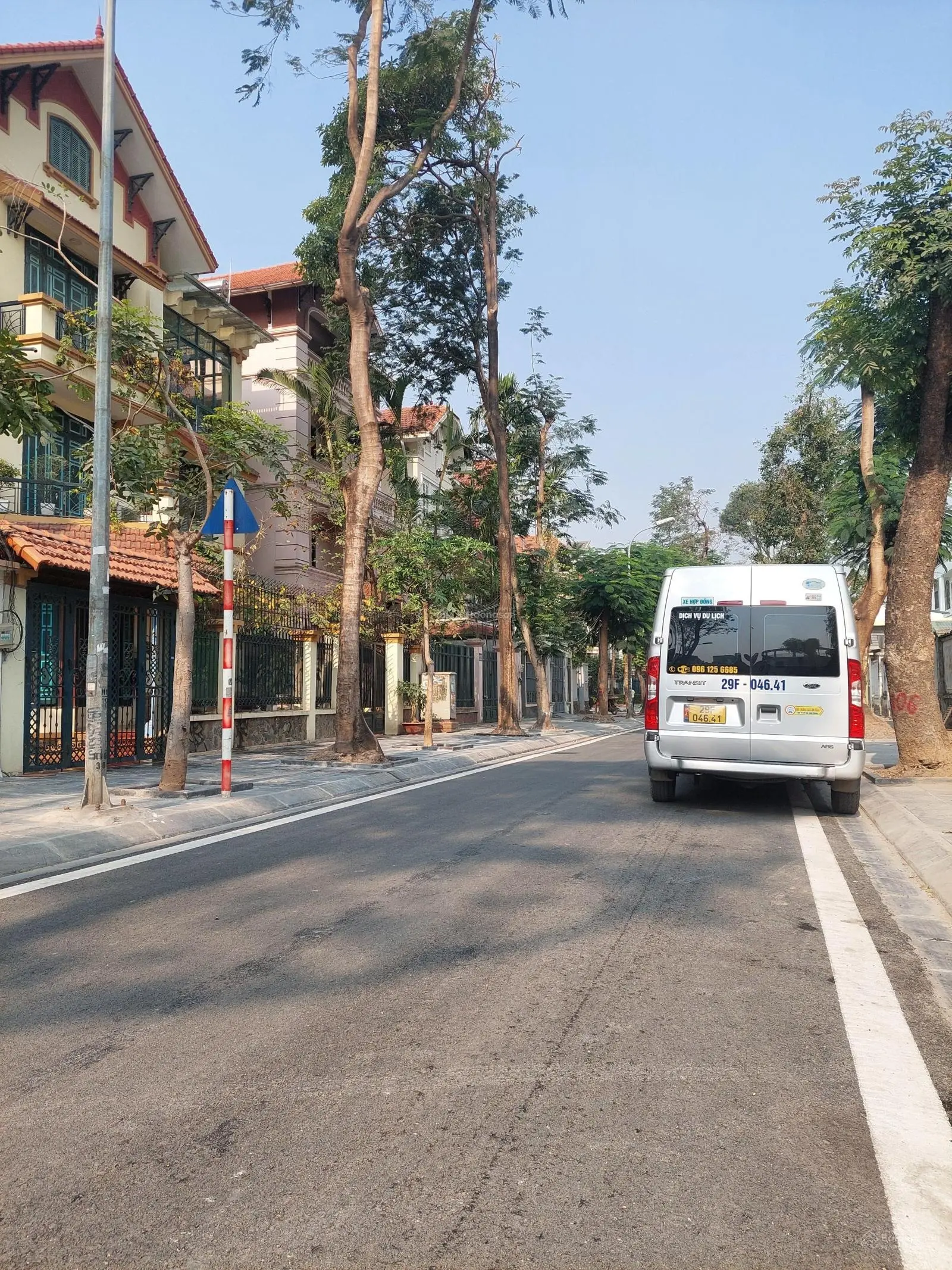 Chính chủ cần bán nhà biệt thự khu đô thị định công, 4 tầng mái thái, 165m2 , mặt tiền 12m - 48 tỷ
