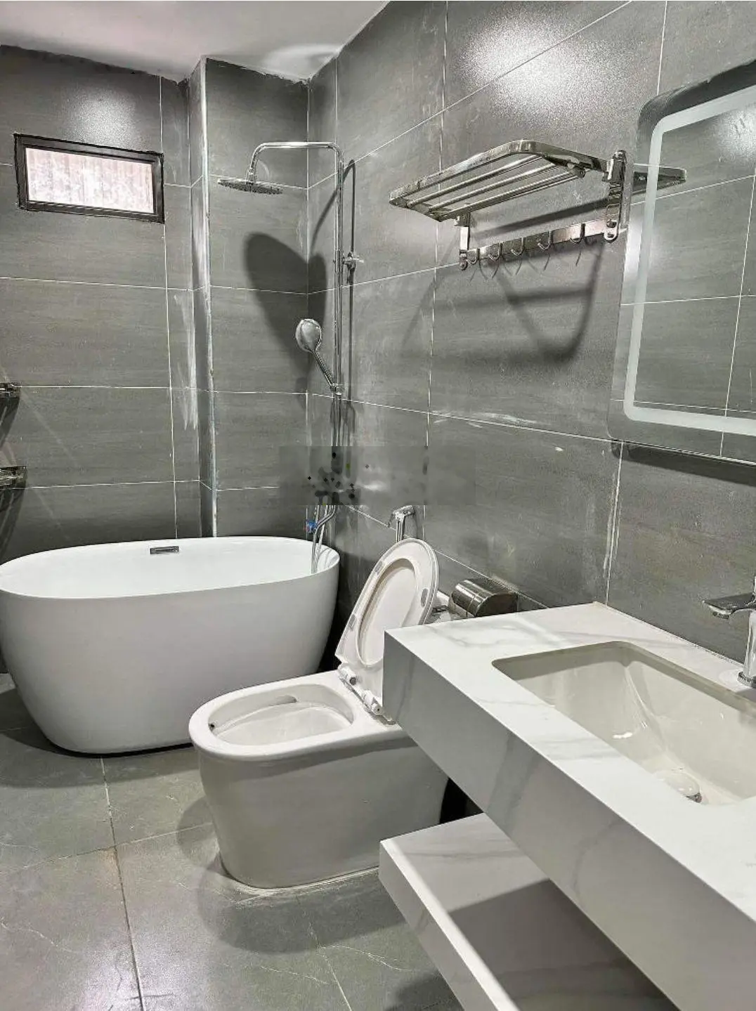 Bán nhà 7 Tầng thang máy, Tô Ngọc Vân, Tây Hồ, 40m2, đi bộ ra Hồ Tây. Giá: 12.9 tỷ