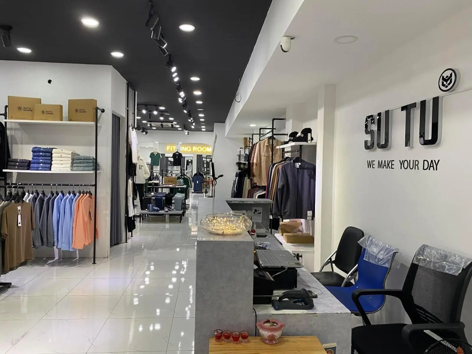 Bán, cho thuê tòa nhà mặt tiền đường 3 Tháng 2, P. 12, Quận 10. DT = 407m2. Giá chỉ: 300 tỷ (TL)