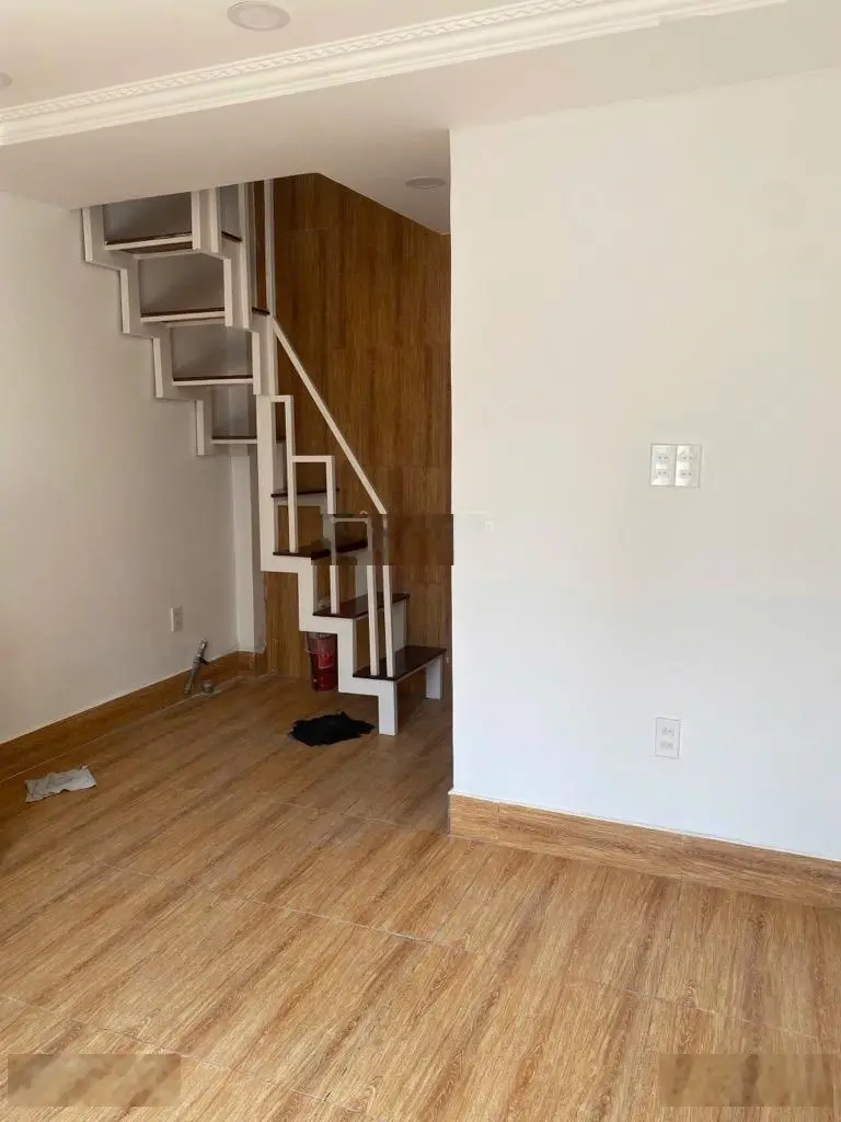 Bán nhà đẹp đường số 13 linh chiểu thủ đức 3 tầng 2 phòng ngủ 3wc chỉ có 2.25tỷ