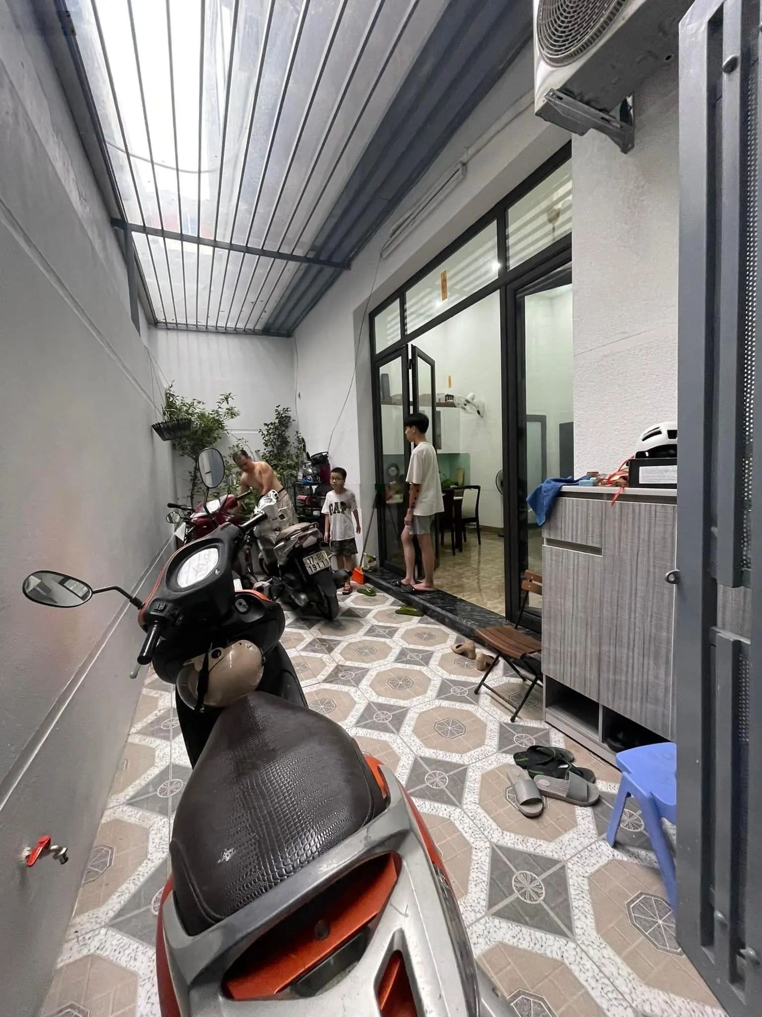 Siêu phẩm Quan Nhân cần bán gấp gần phố, ngõ 3m nhà cực đẹp khách sẵn ở: 55m2 * 3 tầng giá 6.8ỷ