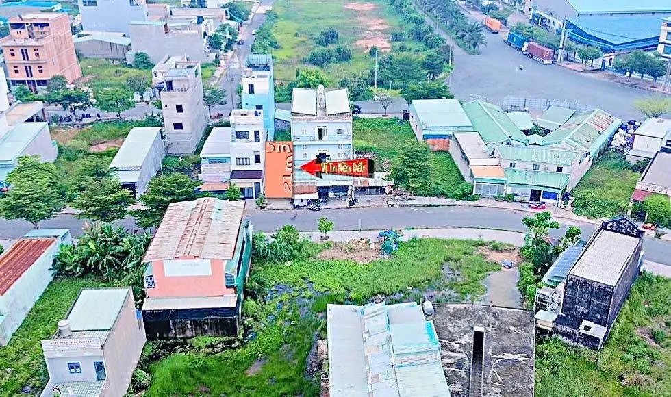 Bán đất chính chủ lô đất 105m2 vị trí nằm gần trường học và TTTM bệnh viện