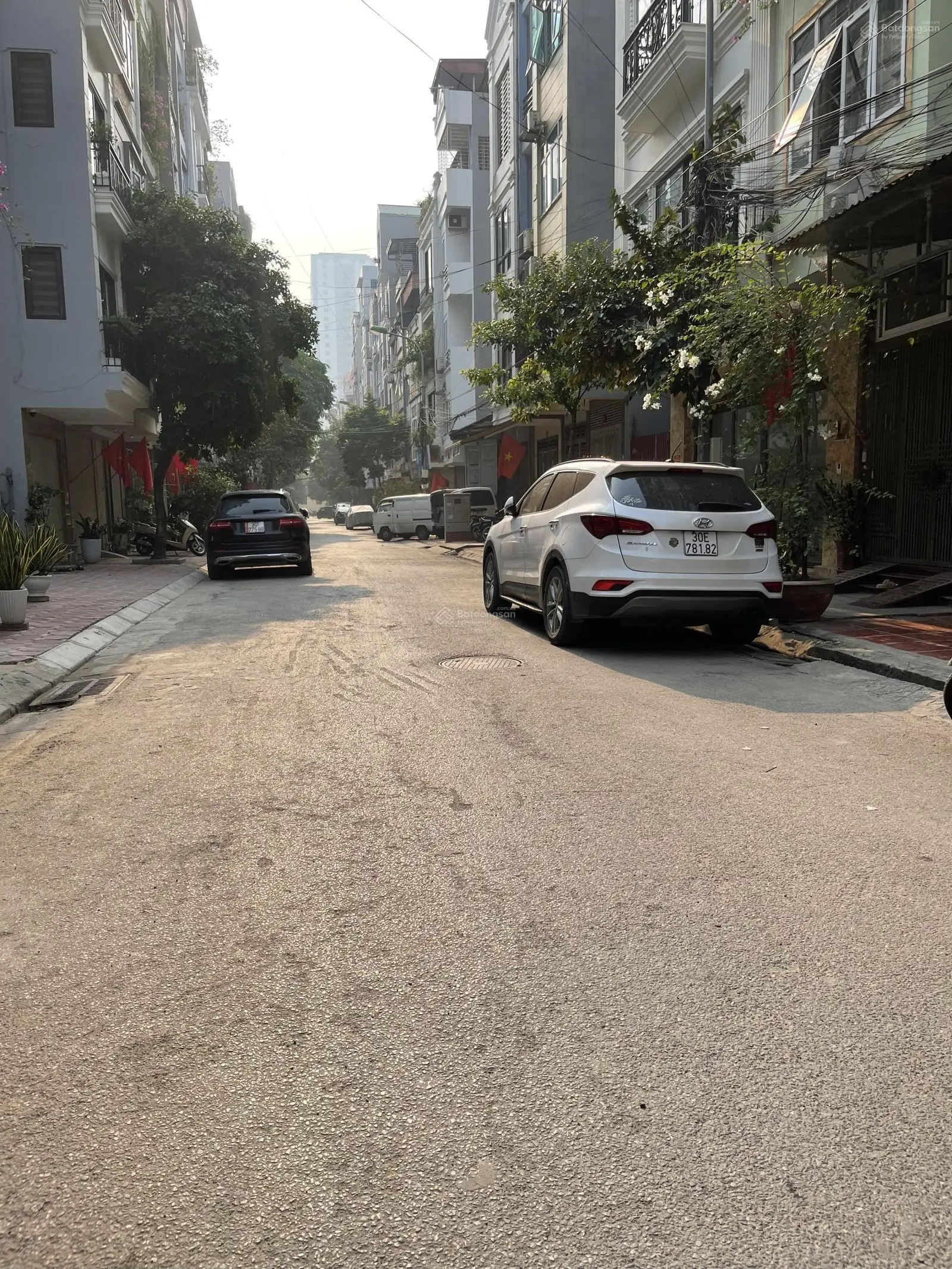 Chính chủ cần bán nhà Cầu Diễn, 52m2 5 tầng, 13 tỷ LH 0965 710 ***có thang máy)