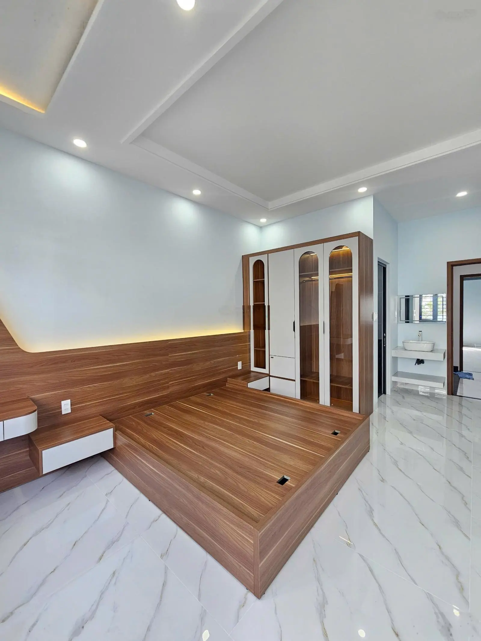 Nhà 60m2 3,95 tỷ TL full nội thất gần ngã tư Miếu Ông Cù 500m, p. Bình Chuẩn, Tp. Thuận An